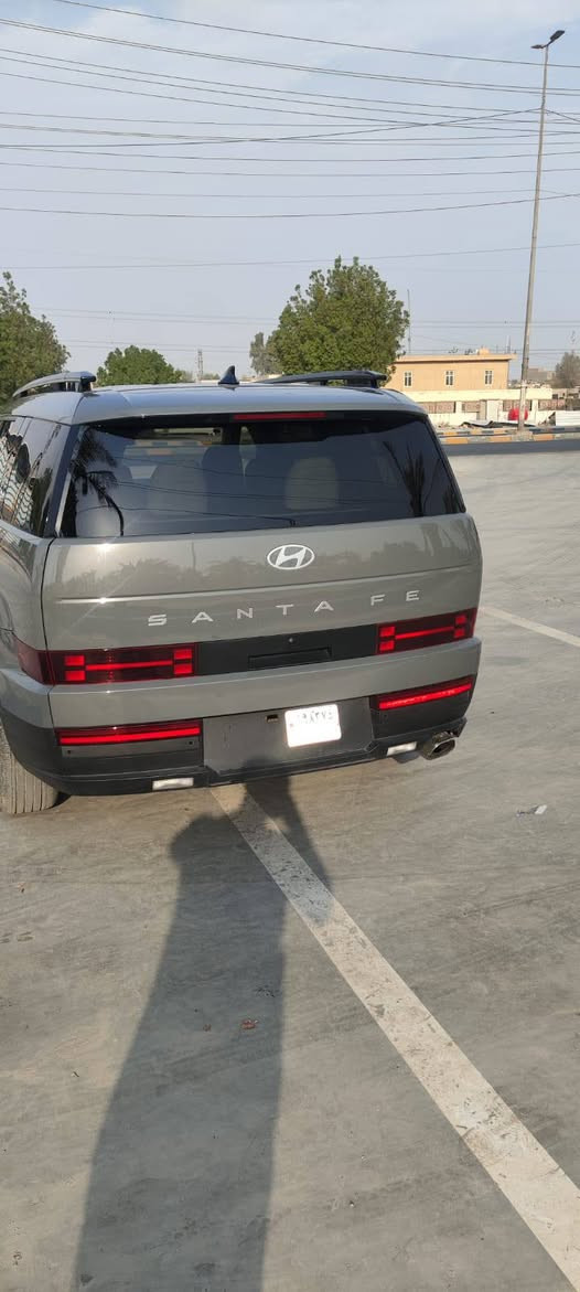 خسلام عليكم سنتافي موديل 24 رقم شهداء مثنى فول موصفات بدون ضرر داخلي سياره جديده كلش داخل ابيض حساسات رادار مامي كامره دوار مكان نجف الاشرف ***********
