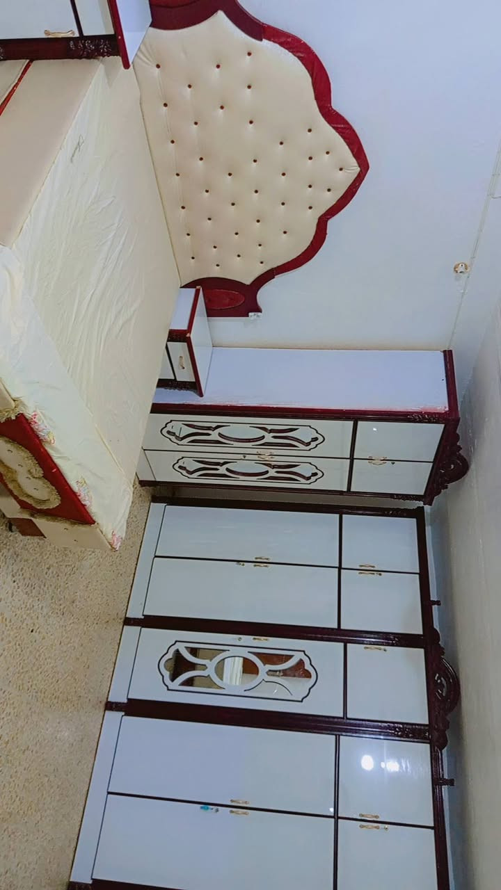 غرفة نوم • نجارة عراقية • نظيفة
