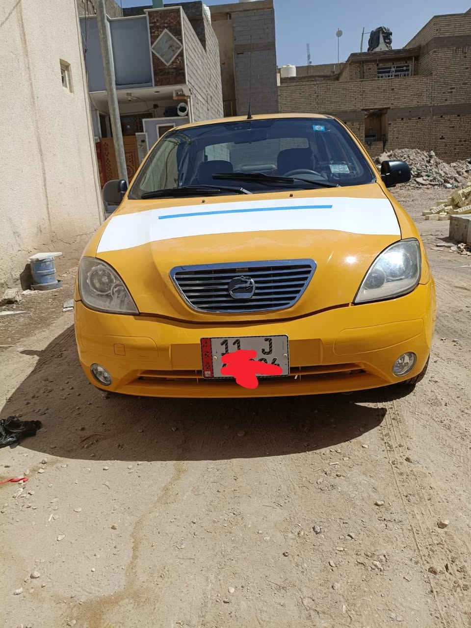 السلام عليكم 
طيبه موديل 2016
رقم بغداد انكليزي 
سنويه لل27
مصفره هيئه
مكينه كير خير من الله 
تبريد 
حداديه ٩٠ بالميه 
بدون حادث وصبغ 
كهربائيات شغاله 
عالي زنون 
موقع السياره كربلاء مركز المدينه 
السعر المطلوب 40 ورقه
رقم الهاتف ***********
