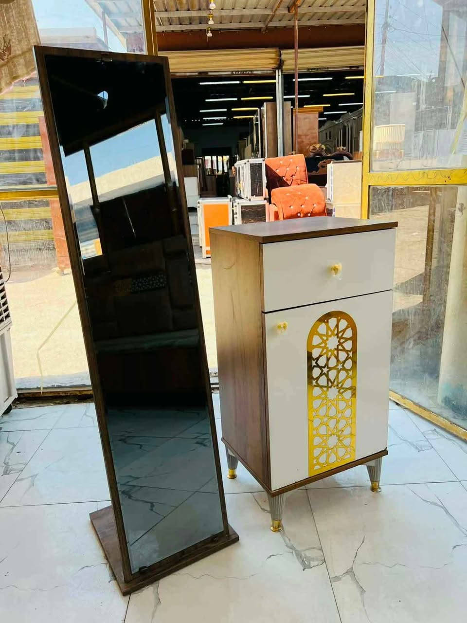 ‎غرف نوم عشر قطع ضخمه شغل ثقيل كلش سعر 900‎ Singapore
