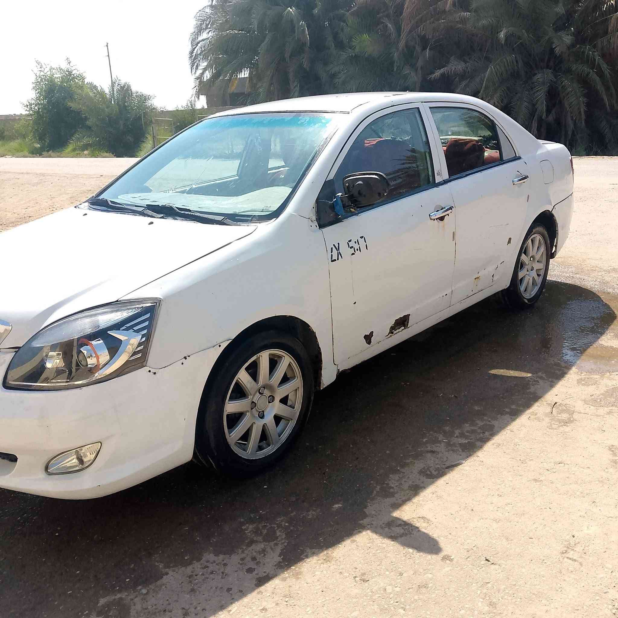 للبيع سياره جيلي الرقم بابل بيها خياسات قليله سعرها 37 وبيها مجال ***********
