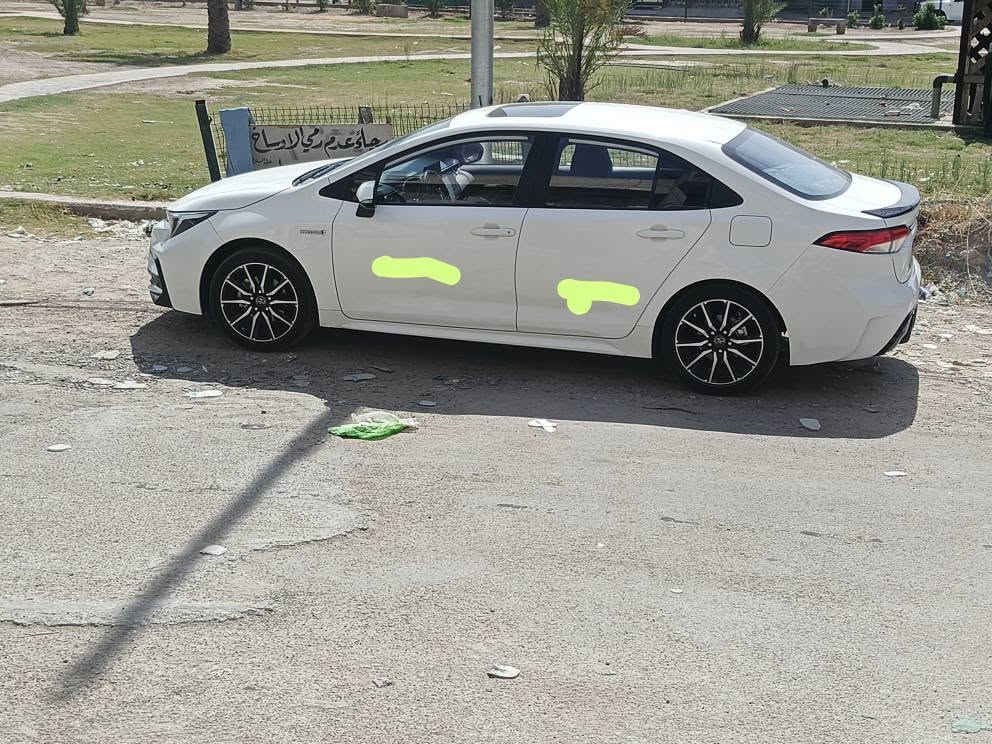 كورلا 24 هايبرد فئة اس s رقم بغداد باسمي شرط تحويل ثاني يوم هزة وسنوية ورقم كله جديد مكفولة من الصبغ بيهه بارد بالبابتين مال السائق والخلفي اثر طخة دراجة ورجعته بارد سيارة فول فتحة سلايد بصمة وكشنات جلد أسود وكشن كهرباء ورادار وتحديد مساروكاميرا ولدات امامي وخلفي ويل 17  سيارة نظيفة ماشية 43 مكاني بغداد حي الجهاد الاتصال على الرقم *********** السعر 150 ورقه بغداد, العراق
