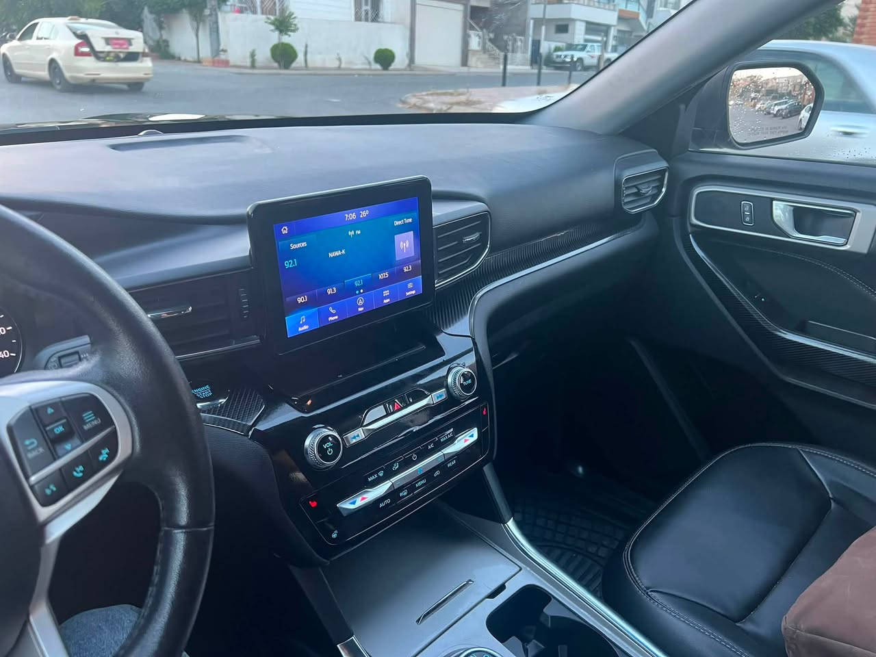 Ford explorer 2022 xlt
فۆرد ئێکسپلۆرەر XLT 2022 دەبڵ ئەکسل (AWD) 
59000  مایل ڕۆشتووە
شەغال
حاسە
ڕاداری پێش
ڕاداری تەنیشت
ڕاداری خەتی جادە
کوشن هیتەر
سوکان هیتەر
چوار دەرگا بەسمە
کوشنی VIP
سندوقی جەک
برێکی بەسمە
گێڕی ماوس
شاشەی گەورە
کامێرا
سوکان ڤۆلیۆم
تەحدیدی سورعە
زۆر مواسەفاتی تر
تەنها چەمەلەخی لای سەکن بۆیاخە
بێ ناوگرتن
سەنەوی تازەیە
بە ناوی خۆمەوەیە
هیچ مەسرەفێکی تێدا نییە 
سەیارەکە زۆر جاهیزە 
گێڕ، مەکینە، تەبرید و هەموو گیانی بەشەرت
هیچ کێشەیەکی تێدا نییە
***********
سليمانى
