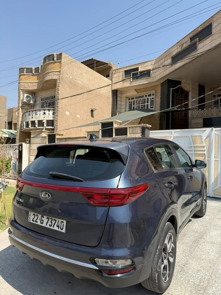 سلام عليكم سبورتج وارد امريكي 2020 رقم اربيل تحويل مباشر
حادثه جداً بسيط فقط جاملغ وشويه من حافة الباب بدون دواخل بدون ايرباك صور الحادث مرفقة في المنشور 
سياره جداً نضيفه وجديده ومابيه اي نقص كير مكينه تبريد حداديه صدر كله مكفول 
مواصفات السيارة:
محرك 2400
شاشة كبيرة ابل كار بلي
تبريد قطعتين
تحكمات ستيرن
حساسات خلفي وامامي
٣ انظمة قيادة
مانع انزلاق
نظام منحدرات
ممشئ 80 ميل
مثبت سرعة
تحديد مسار
كامرة دوارة
السعر 147 $
مكان السياره بغداد المشتل ***********
