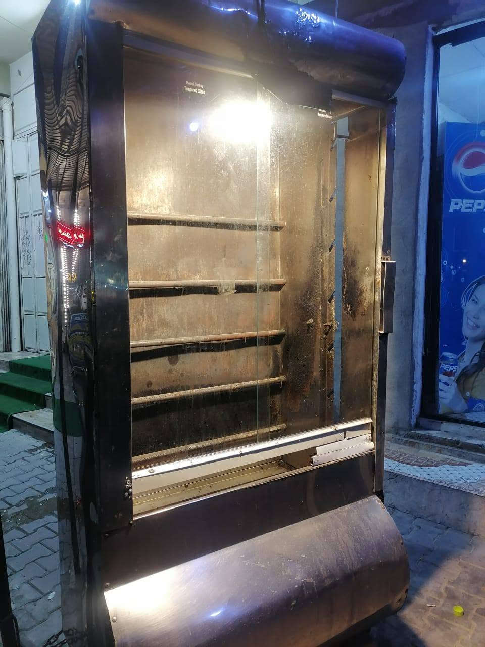 شوايه نضيفه لبيع شرط شغاله 
7شياش السعر 300
***********
