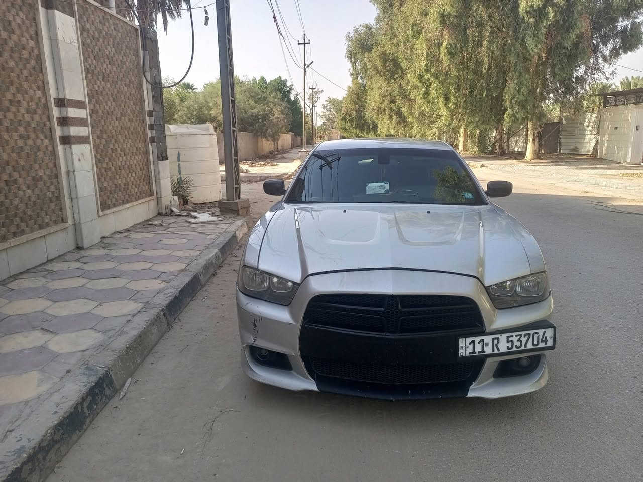 جارجر ١٢ فول عدا الفتحه مراوس جارجر تكسي جاهزه ماشيه١٨٠ بسمي احلى من الصوره بدون ارباك جاملغ تبديل او ربع جاملغ  خلفي صبغ بدون معجون بنيد صبغ نفسه اثر جراد سياره مابيه معجون ابد اتصال واتساب موجود ***********
