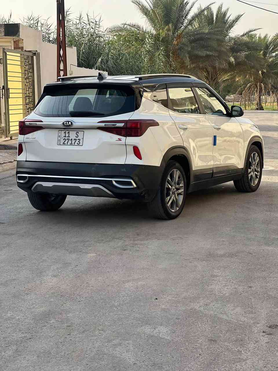 كيا سليتوس موديل 2021 S
مكينة 2000 دوش 
رقم بغداد تحويل او وكالة 
السيارة تو كلر لونين 
شاشة كبيرة 
بوصلة القبلة 
مود درايف 3 وضعيات للقيادة سبورت و نورمل و سمارت 
حساسات خلفية و امامية 
رادار امامي و كامرات خلفي و امامي 
تثبيت سرعة 
تحديد المسار 
مانع تصادم 
اوتو هولد 
مانع تزحلق
تحكم ب الانارة الداخلية 
تدعم نضام كار بلي و  اندرويد اوتو 
فول تحكمات استيرن جهتين 
داخل اسود و كشنات جلد 
لايت زنون و  عدسات ايل اي دي
وبعد بيهة هواي مواصفات 
تبريد ثلج 
حادثهة جاملغ جهة اليمنه و مبدل نفس الون 
وشوي بارد بلباب السيارة بدون صبغ صور الحادث موجودة و سونار موجود 
السعر 138 وبيه مجال بسيط
العنوان بغداد المدائن  
***********

