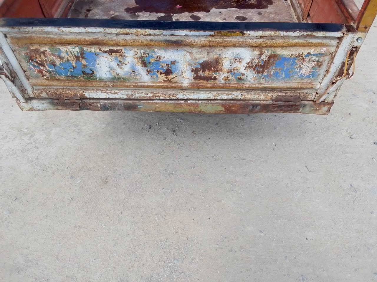سلام عليكم ستوته أدوات أدوات مكفوله شاصيه مكفوله مكينته حلوه وناعمه كهرباياته كله شقاله مكاني زبير سعرها خاص ***********
