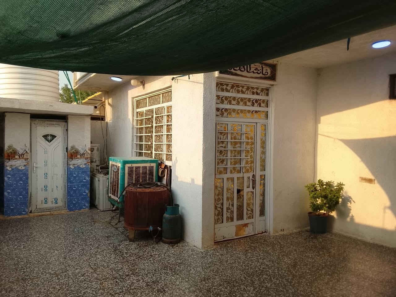 دار للبيع مساحه 200مكان جعاره اي ستفسار تصال عله رقم ***********
