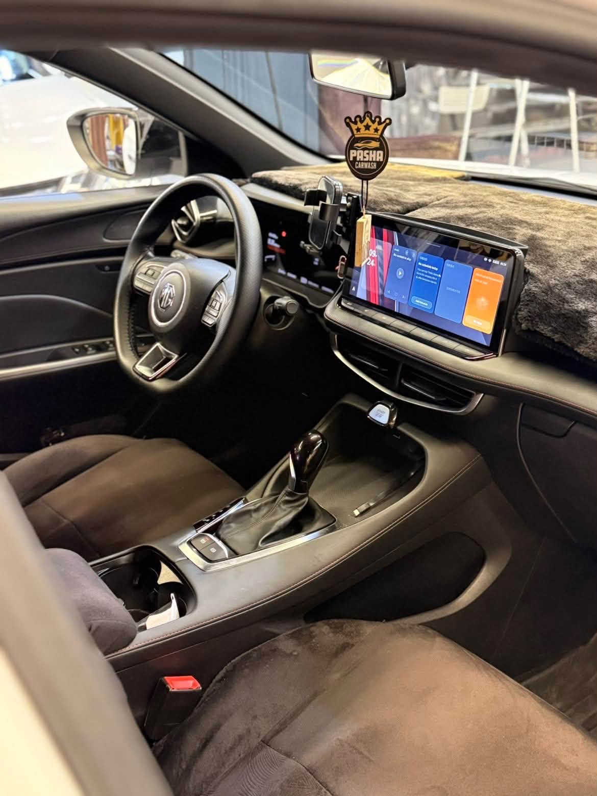 Mg gt 2025
فوول مواسه‌فات شاشه‌ ئه‌كتیف 
٢٨,٠٠٠
رۆشتووه‌ كامل جوانكاری بۆكراوه‌ دیناری مه‌سره‌فی تیا نیه‌ 
تازه‌ ڕۆنی گۆراوه‌ 
یه‌ك كارتی بچوكی هه‌یه‌ له‌ ژێر ره‌قه‌مه‌كه‌ی 
سه‌نه‌وی تازه‌یه‌ به‌ ناوه‌ خۆمانه‌وه‌یه‌ 
سعری ١٢٣ 
***********
