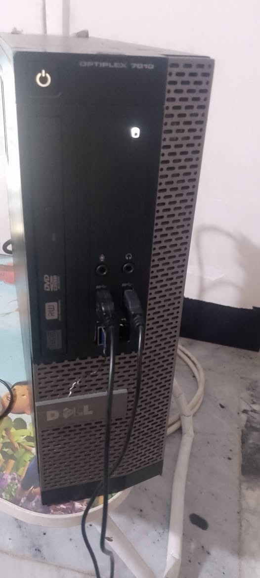 بيسي ديل 7010 للبيع السعر 115 بي مجال
الموصفات رمات 4

الذاكره الكليه 512G

منصب بيها ماين كرافت جافا ودرايفر المحسنه

ومنصب بيها ادوات برمجه تخطي باسوردات وسوف وير 

صالح للدراسه والالعاب البسيطه 

العنوان كربلاء 

رقم الهاتف *********** بي وتساب
