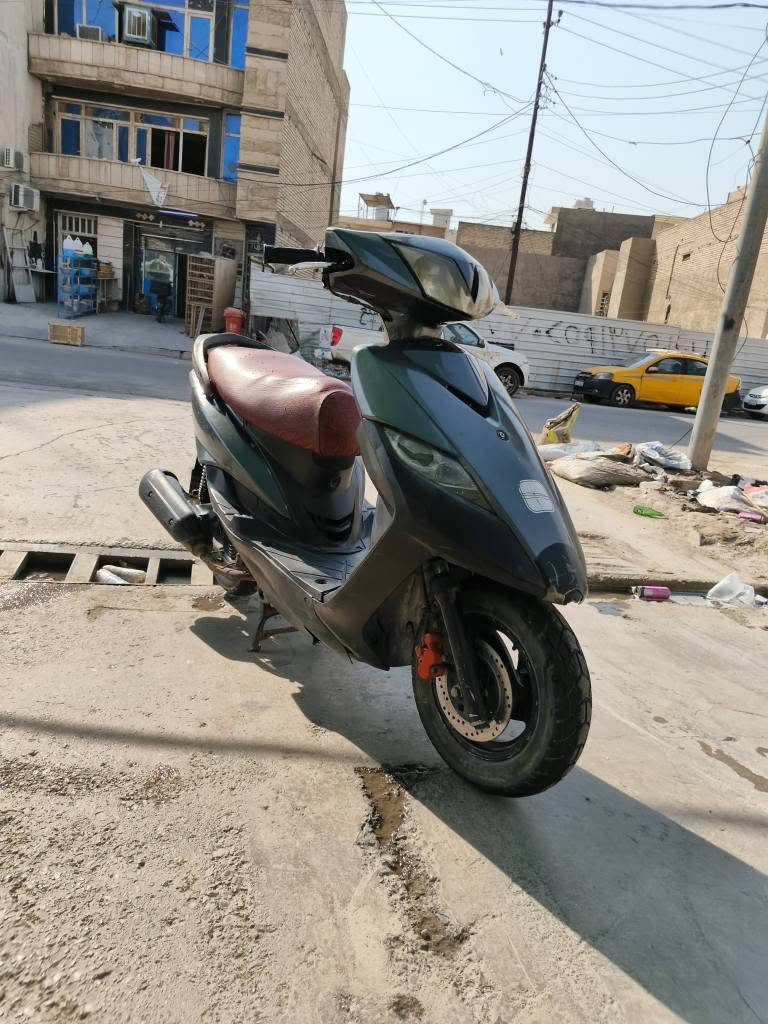 سلام عليكم دراجه ماكس ثعلب سرعه ١٤٠ دراجه نكره سلف وهندر بكل وقت محرك لانضوح لاتبخير لاتنقيص كهرباءيات كلها شغاله لايت عالي ناصي كيج بانزين دشبول اشاير يمنه ويسره دبل اشاره سكنات كله شغال تايرات جدد دبلات شغاله بريكات خلفي وامامي بلمكان قفل جنطه قفل ستيرن كله شغال دوشمه  كفرات بلاديه مختمه دراجه خير من الله  جيب فيتر وياك وفحص يلله تاخذها مكفوله من سرقه تاخذها من البيت وسويلك مكاتبه مكاني بغداد البلديات رايدها ب٣٧٥ وبيها مجال حق اجيه لتواصل واتساب او اتصال *********** بغداد, العراق
