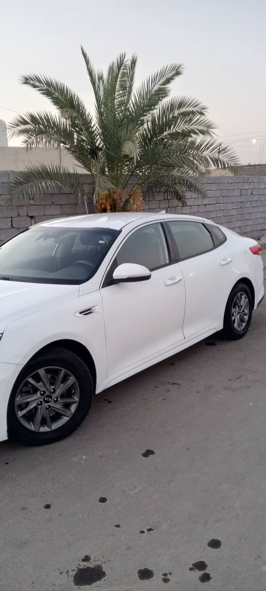 للبيع اوبتمه وارد امريكي موديل20 سياره معوقين  ضررهه تبديل بنيد  وجملغ فقط خوان بيع بدون مراوس مكلف بل نشر وغر متواجد عله فيس اتصال عله رقم الاتي ***********
