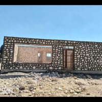 خلفة بناء الحجر • اتصال