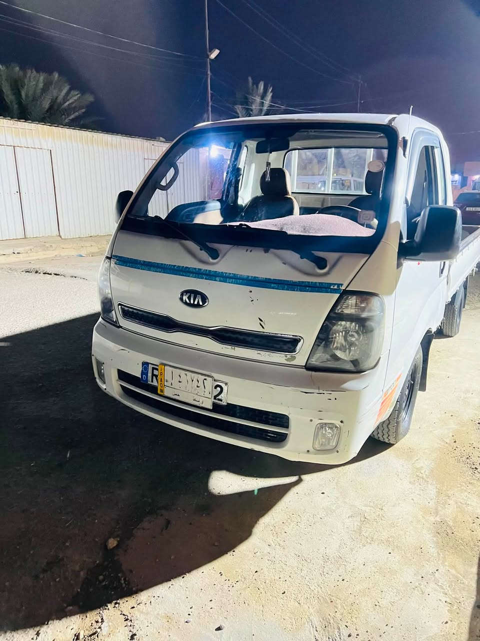 سلام عليكم كيا حمل للبيع 2700مديل17 رقم السياره واسط سنوية 27 المكان بغداد لامين رقم الهاتف *********** //***********
السعر 122 وبيها مجال

