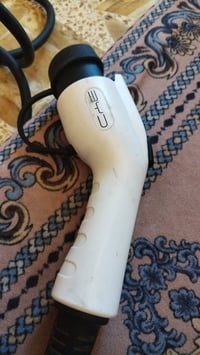 شاحن ١٦ • بدون ايرث • شحن سريع