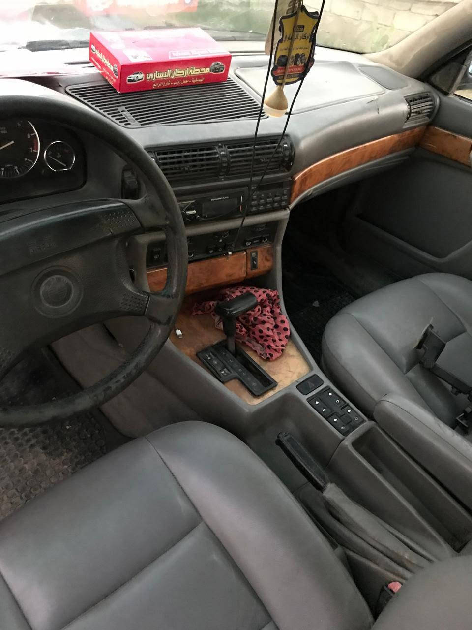 السلام عليكم بي ام حجم 740 فول مواصفات كير ومحرك مكفول السياره تريد صبغ المكان بغداد رقم الهاتف ***********.  ***********
