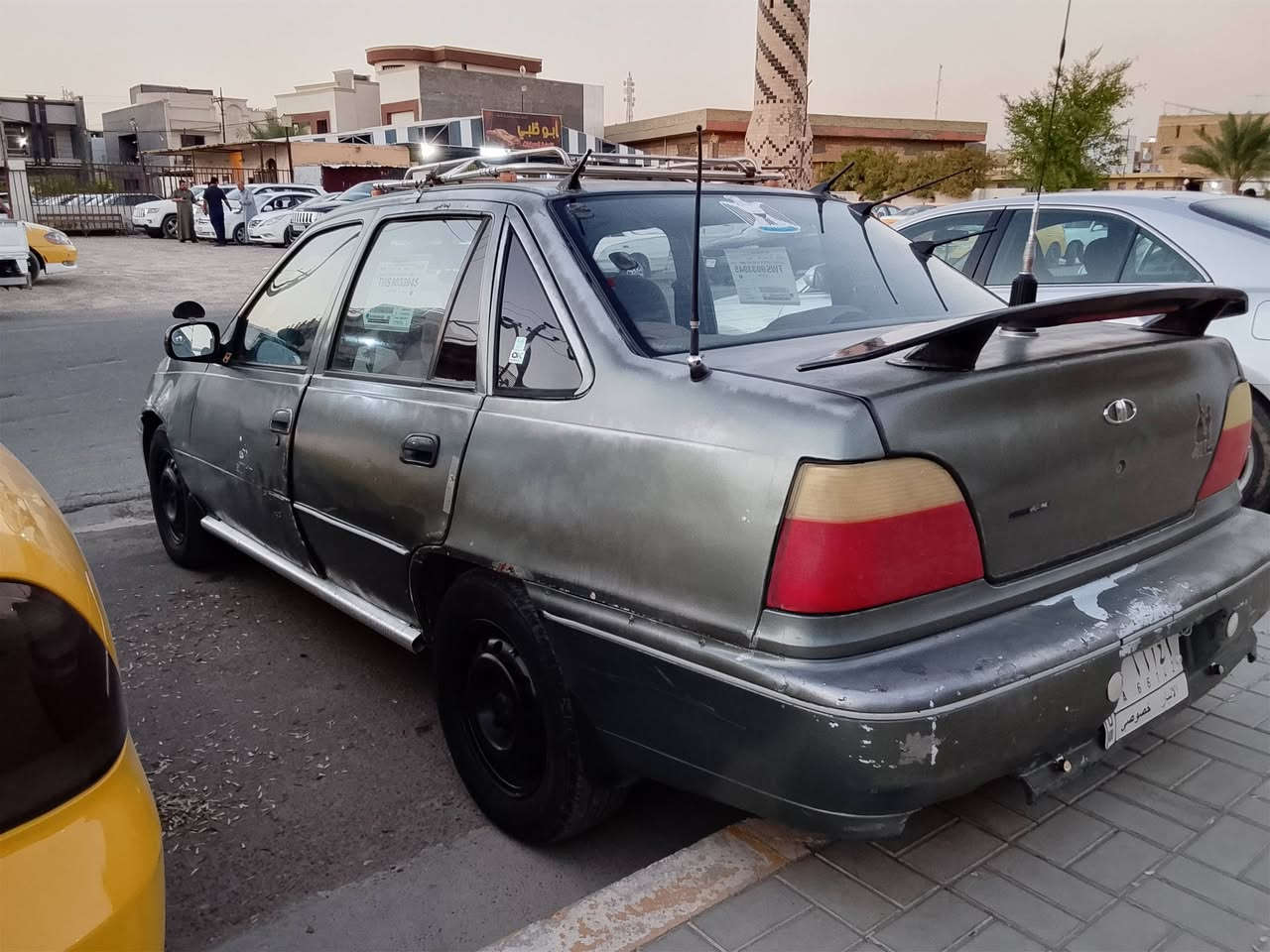 السلام عليكم للبيع وبسعر 17وبيها مجال 
موديل 94
مكينة تجفيت جديد 
كير جديد
كهربائيات كلها شغالة 
بيها فقط الباور مال ستيرن بي نضوح قليل من تفر ستيرن زايد
سنوية بشهر الـ10 تنتهي 
ماعليها لا غرامات ولا شي 
مكان فلوجة تفاصيل اتصال 
احمد الحلبوسي 
***********

