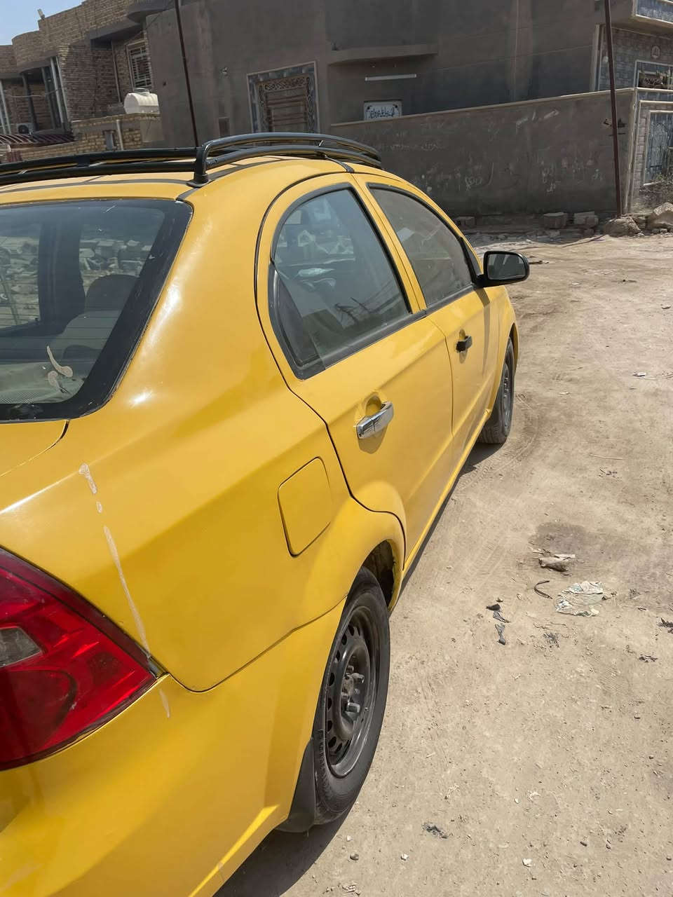أفيو خليجي للبيع
اجره موديل لون أصفر 🚖
سيارة مرتبة وجاهزة للاستخدام 👌

✅ كير ومحرك خير من الله
✅ تخم تاير حدادية ومنضومة
✅ منظومة تبريد جديدة
✅ صبغ عام وضربتها بالجنطه 
✅ رقم بغداد. وتحويل ثاني يوم وشرط مداور ضروري
✅ السنوية لغاية 2025 صاقطه صار سنه 

💰 السعر: 42  – بيه مجال قليل حق الجيه

📍 المكان: الديوانية
📞 للاستفسار والتواصل: *********** واتساب 

🔥 السيارة تستاهل المعاينة، والبيع للجادين فقط.
