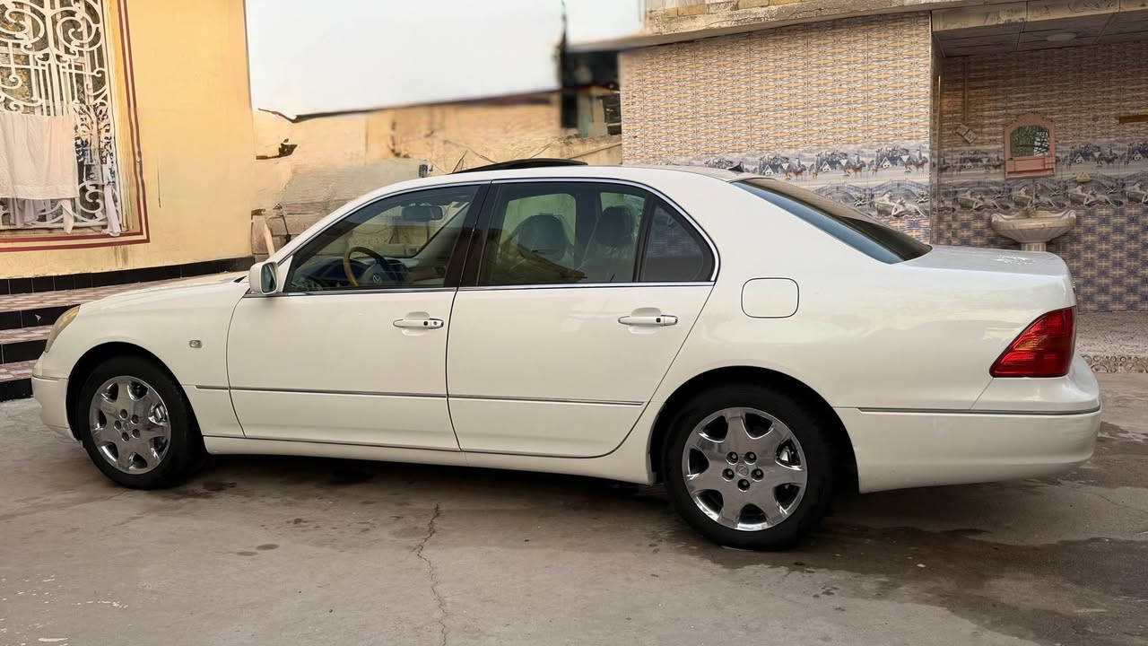 لكزز 2002 
LS430 اصل خليجي فول مواصفات  1/1 كفاله ضربه والصبغ وكافه الاصواليات سياره جديده معنى الكلمه رقم بصره تحويل ثاني يوم  سياره تحفه مكينه توني شاده زيرو 8V/4000 حداده نافضه من طول لطول تبريد ثلج تخم تاير ويل كب كروم داخل بيجي جلد جلد فتحه ثلاجه تبريد تدفى بالكشنات 6 بصمات بيبان شفط شاشه كامره مثبت سرعه ستيرن كهربائي تحكمات فول الاخير وسياره ناعمه وتخبل بالعافيه ع الياخذها عنواني البصره *********** سعرها 118ورقه البصرة, العراق

