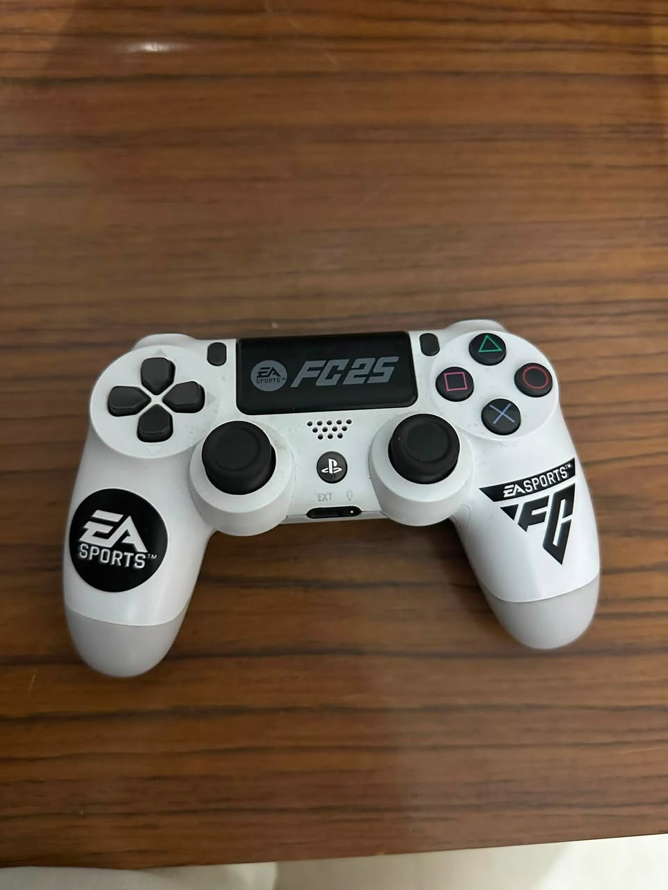 السلام عليكم
بلي 4 سلم
كامل ملحقات
مع ثنين يدات
وقرس gta

المكان الكوت مركز المدينه
للأستفسار***********
السعر 275 وبيه مجال
