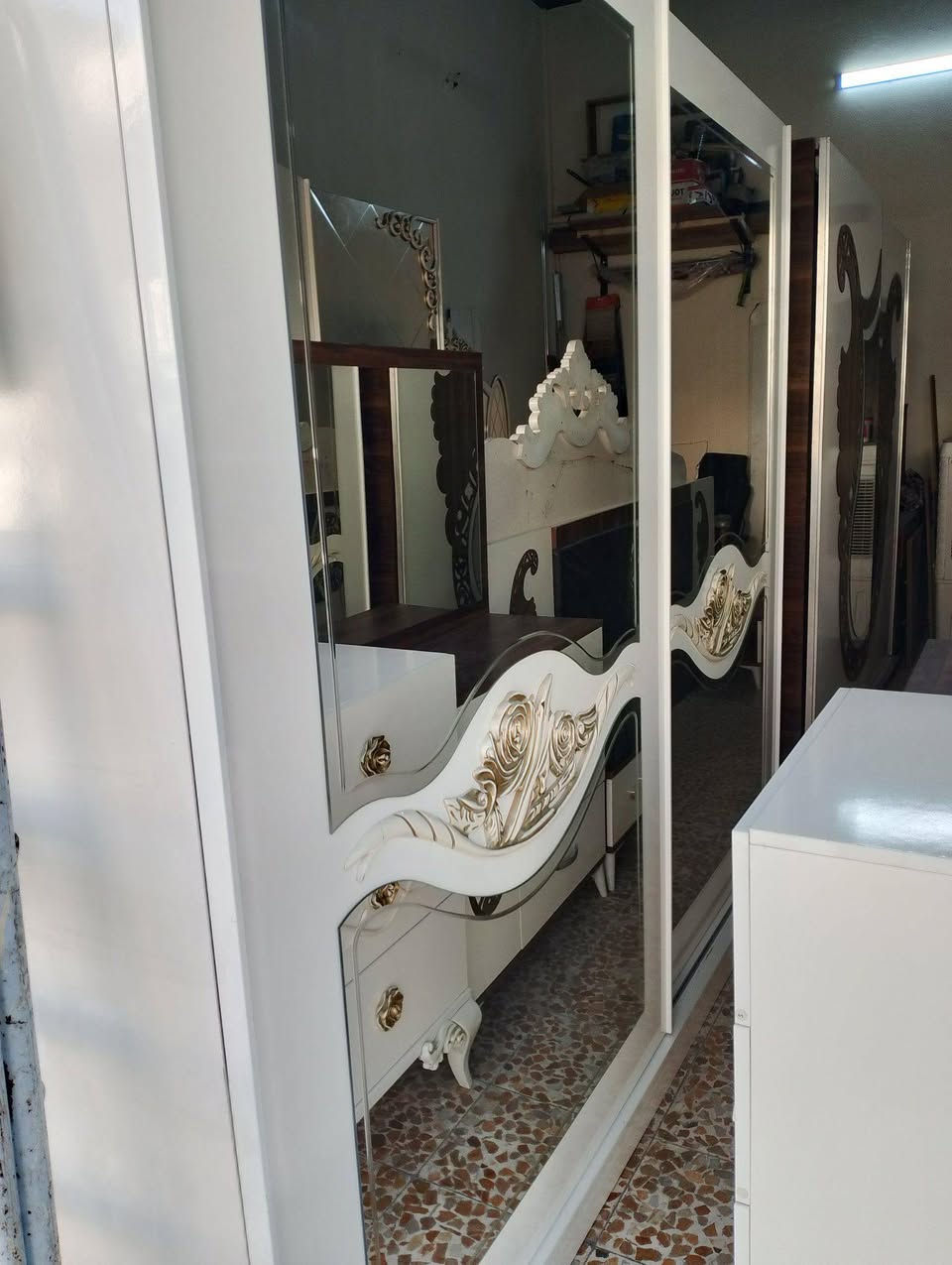 غرفه نوم تركي ماركه صبغ حراري مستخدم قليل 5 قطع سعر 550
عنوان موصل حي المزارع الاولى 
تواصل واتساب او على الارقام ماسنجر محظور ***********
***********
