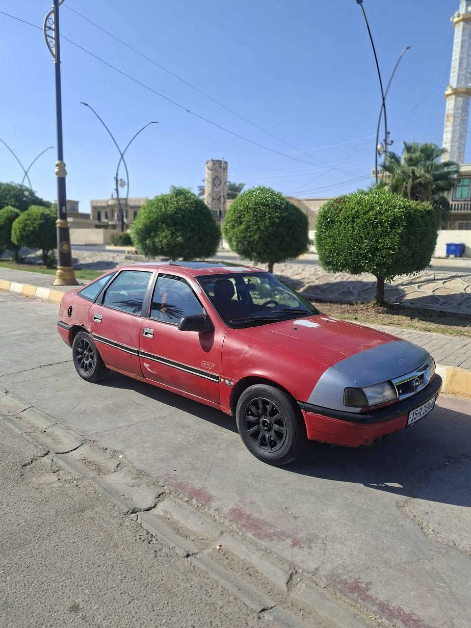 اوبل فكترا 
مكينه 2000
رقم انكليزي بأسمي 
مكينه كير كفاله
صدر جديد تخم تاير جديد
الكشر كدام العين 
سعر 23 بيها مجال مكان السيارة الصقلاوية 
*********** _ *********** Singapore
