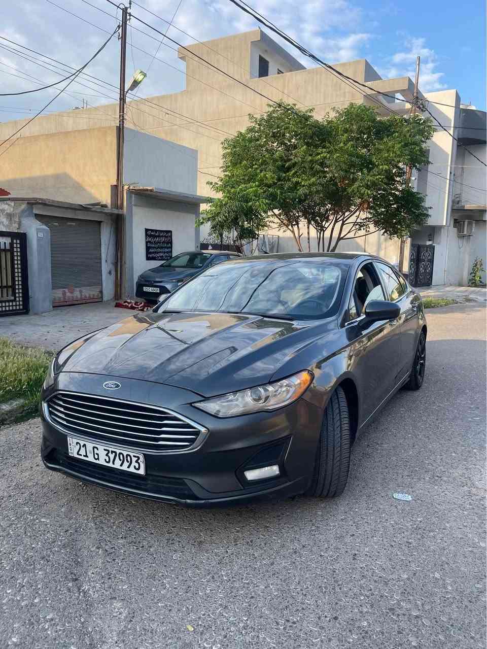 سلام عليكم 
فورد فيوژن موديل 2020
مواصفات se
شاشة كبير و كار بلاي
كيج نص ديجيتال 
اوتو هولد بصمة
گير ماوس 
رادار 
حادثة فقط  جاملغ سكن خلفي بدون ايرباك و دواخل 
كشن جلد و وقماش كريمي
تبريد مركزي سيارة جديد بدون مصرف 
سعر 128
*********** رقم موبايل كركوك, العراق
