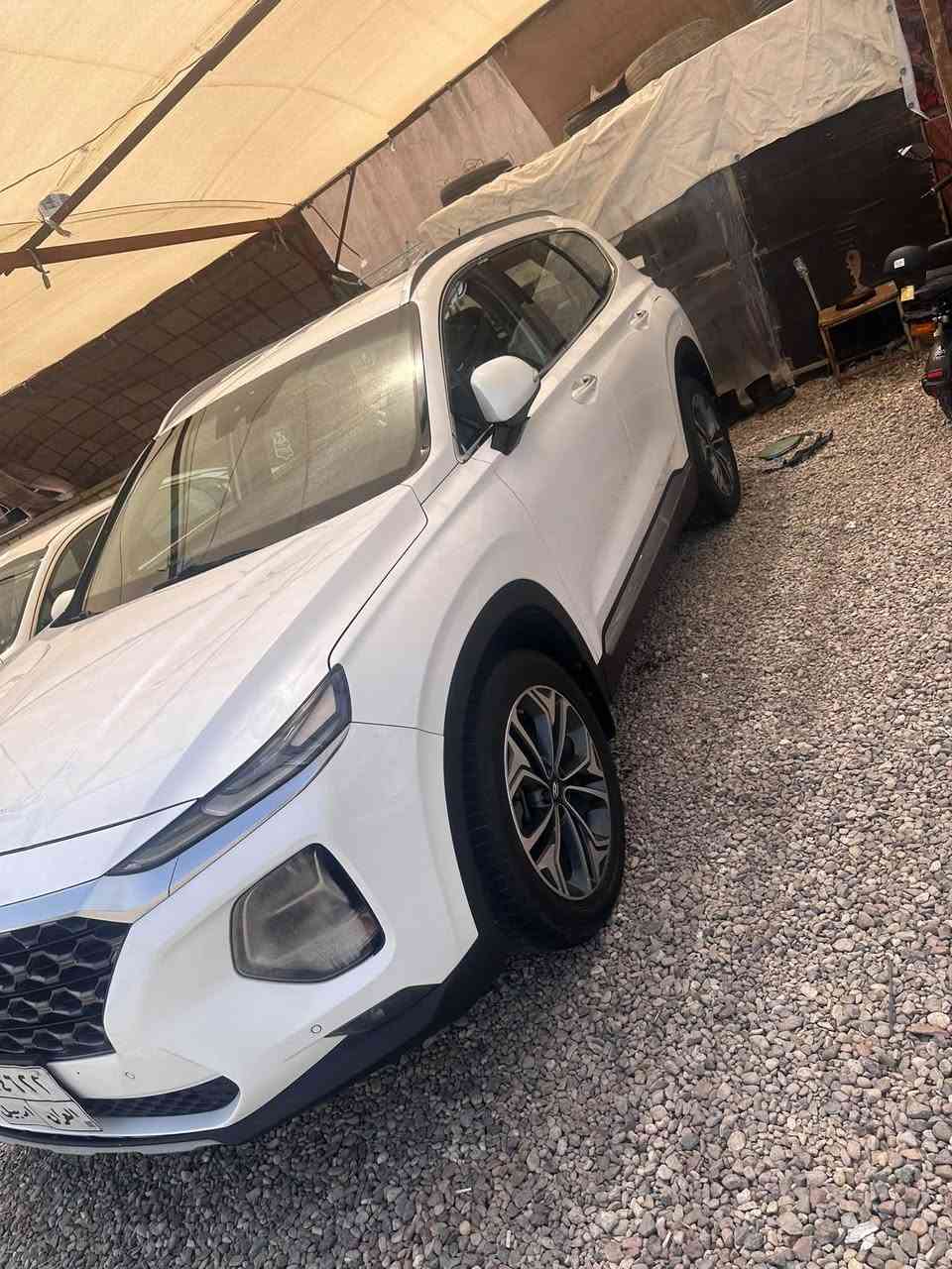 هونداي سنتافيه للبيع
موديل2020 محرك 6سلندر رقم اربيل  فول مواصفات باب كهربائي 
تشغيل عن بعد بيها بارد بلنيد وباب خلفي  ماشيه 62الف 
سنًًويه بعد شهرين تخلص 
وبااسم شركة 
سعرها 215وبيها مجال 
***********
