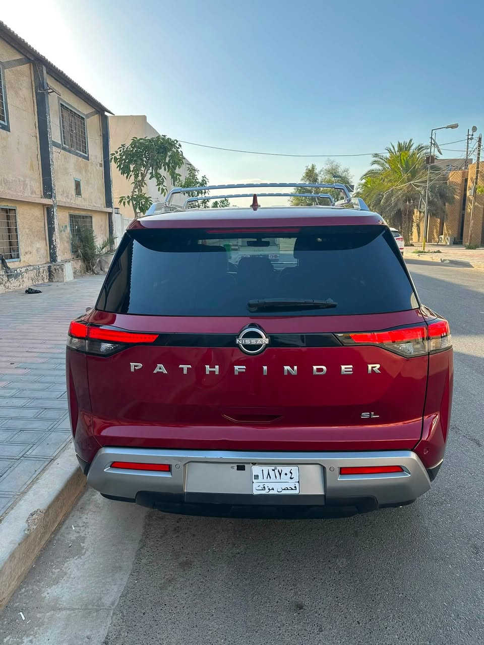 سلام عليكم
2024 NISSAN PATHFINDER, SL 
للبيع نيسان باثفايندر موديل ٢٠٢٤ تو ويل
لون احمر 
سيارة تعتبر فول 
فتحة سقف بانوراما
ماشيه ٣١ الف ميل
بصمة تشغيل
بصمة ابواب 
تشغيل عن بعد 
صندوق شفط كهربائي 
رادار امامي (تحديد مسار)
رادار جانبي (نقاط عمياء)
رادار خلفي (تحذير من الاصطدام)
حساسات امامية+ خلفية
كاميرات 360°
كشنات ملكي VIP
كشنات جلد  و كهربائي الاماميه
كشنات تدفئة امامي وخلفي
تبريد قطعتين لمس و تبريد مركزى 
تحكم وضعيات القيادة
هيتر استيرن
هاند بريك بصمة
اوتو هولد
شاشة كبيرة لمس+كاميرا
وبعد هواي المواصفات 
ضررها  :  تبديل قطعه وحده فقط جاملغ ايمن فقط والسياره بيها راس الشاصي الايمن بيه تعديل والسياره والله مكلفه اكثر من هالرقم ونقصها كاميرا اماميه ورادار امامي الباقي كلها شغاله وهذا رقم الشاصي 
5N1DR3CB0RC224995
سيارة اني مستوردها باسمي وبدون رقم تترقم بغداد او محافظات عدا شمال والسياره موجوده في بغداد الكاظميه
سعرها  ١٧٥ قفل 
 رقم موبايل :***********

