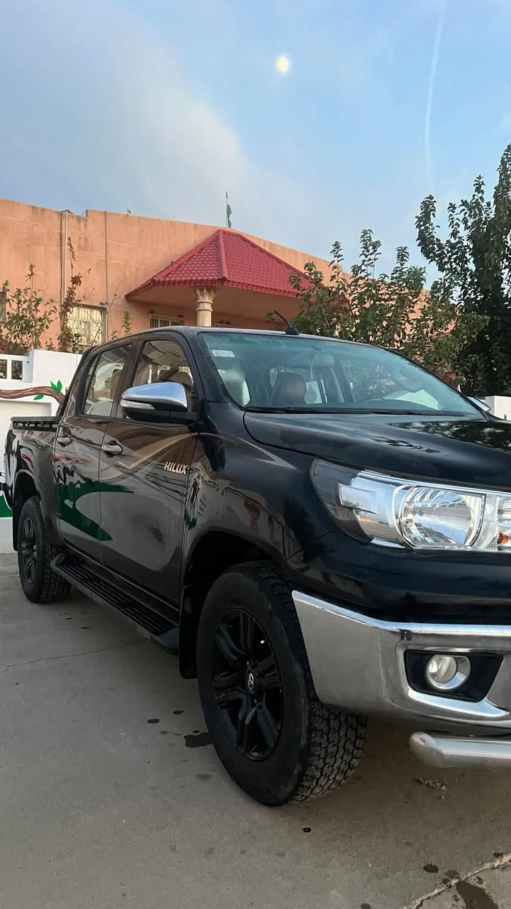 هايلوكس • ٢٠١٧ • ١١٧ الف