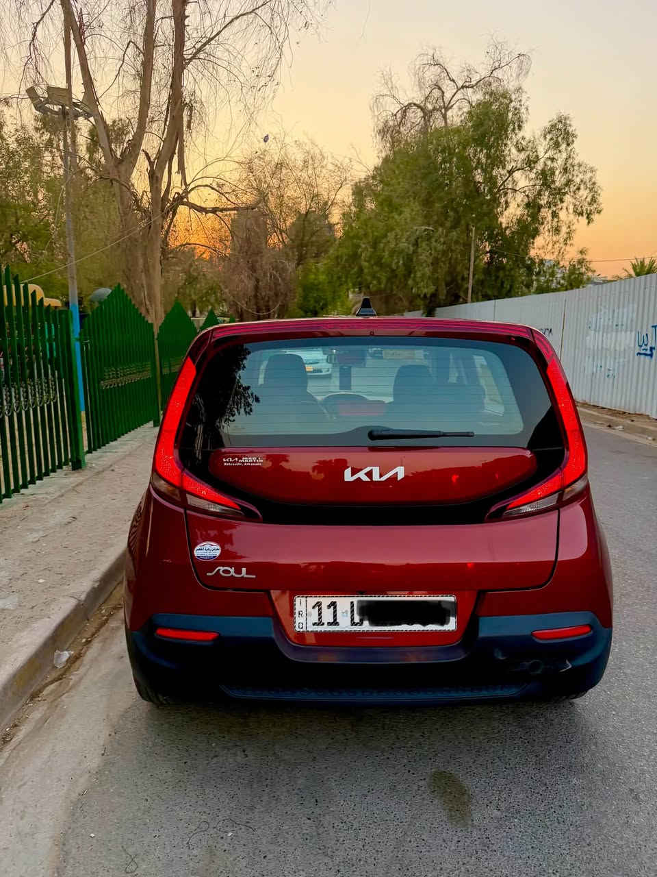 كيا صول ٢٠٢٢ امريكي محرك ٢٠٠٠ دوش نص فول شاشة جبيرة كامرا رادار جانبي وامامي توقف ذاتي سيارة نظيفة وجاهزه مابيها نقص حادثها  صفح بحم كبس بدون ايرباك  ناشر صور الحادث والسونر ماشيه 50 الف سنوية بأسمي مكاني بغداد السيديه رايدها 129 
***********
