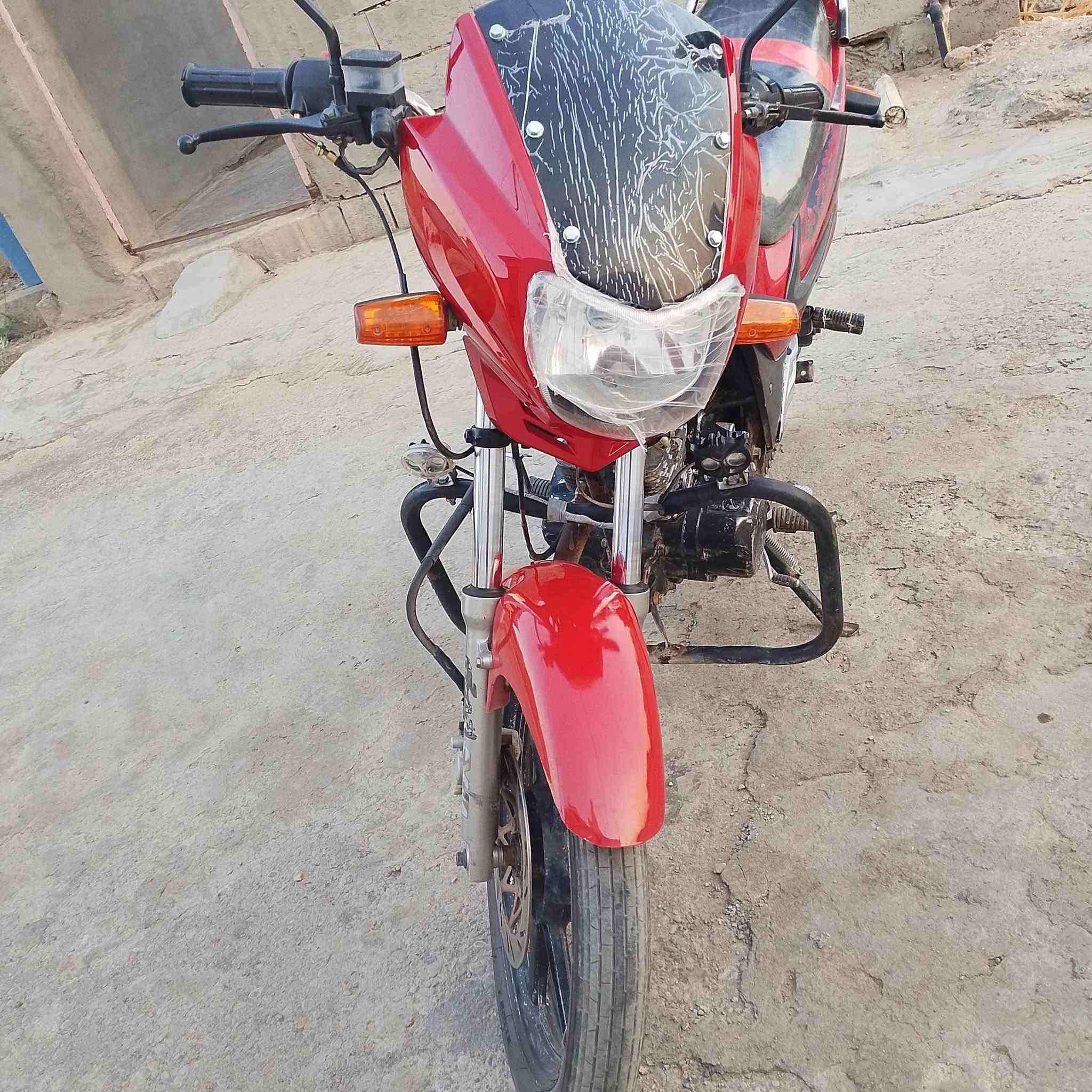 لبيع سايم موديل 18 محرك نضيف كشر كهربائية كلها شغاله مكاني رمادي السعر 750 تواصل على رقم  ***********
