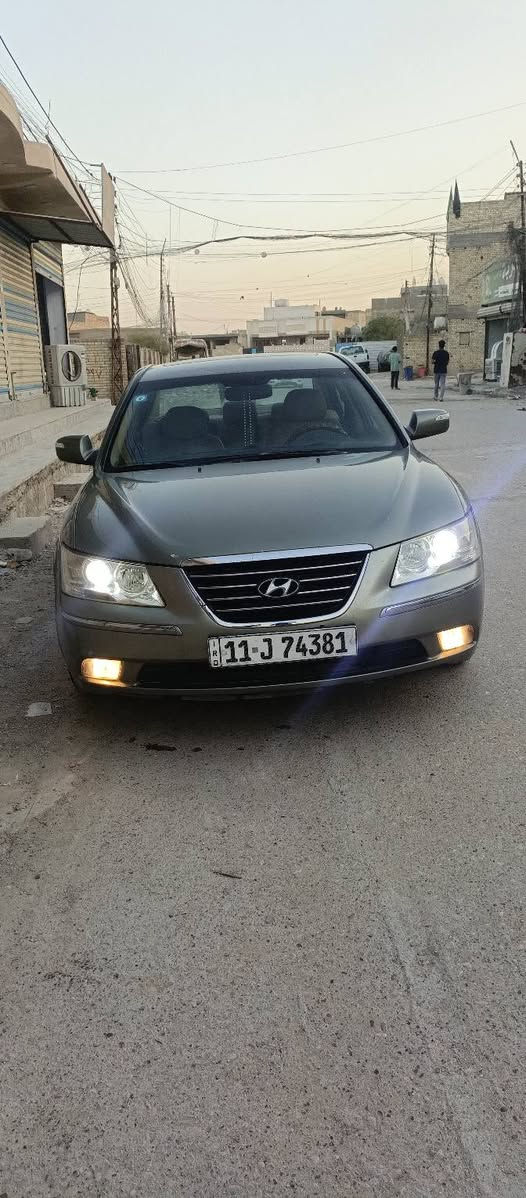 سلام عليكم  سونتا موديل9فول مواصفات لمتد كشن كهربائي تبريد ثلج 🥶 6سلندر 3و 300 محرك كير خير من الله   سياره لاتنقيص ولاتبخير   نصبتهه حلوه حادث سياره بنيد مبدل وموصبوغه حزام لجمالبه فقط سونار وين ميعجبك   ترايهه وين ميعجبك  رقم بغداد انكليزي ب اسمي تحويل ثاني يوم منضومه زنون اصليه   تخم تاير جديد  ويل 17  سياره نصبتهه حلوه  مكان سياره بغداد  الهاتف 
*********** السعر 95 بيهه مجال بسيط لشراي فقط
