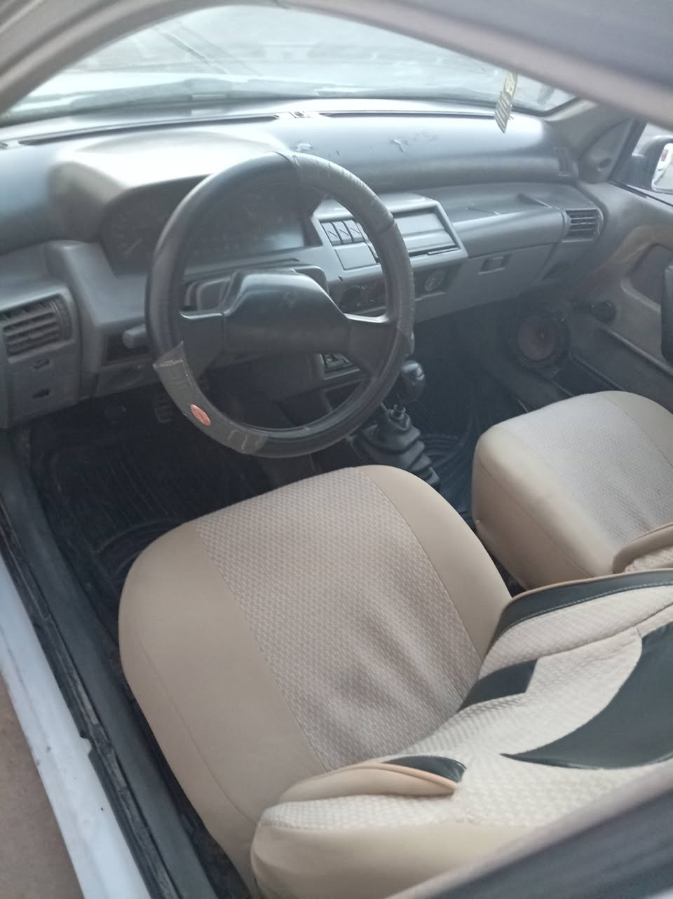 للبيع
رينو موديل 91
كير شرط
محرك بي نفخ
سياره بلادي وضع شركه رقم إنكليزي سنويا لغاية 2029 شرط التحويل
السعر15$وبيها مجال للشراي
للاستفسار الاتصال ع أرقام التاليه
***********
***********

