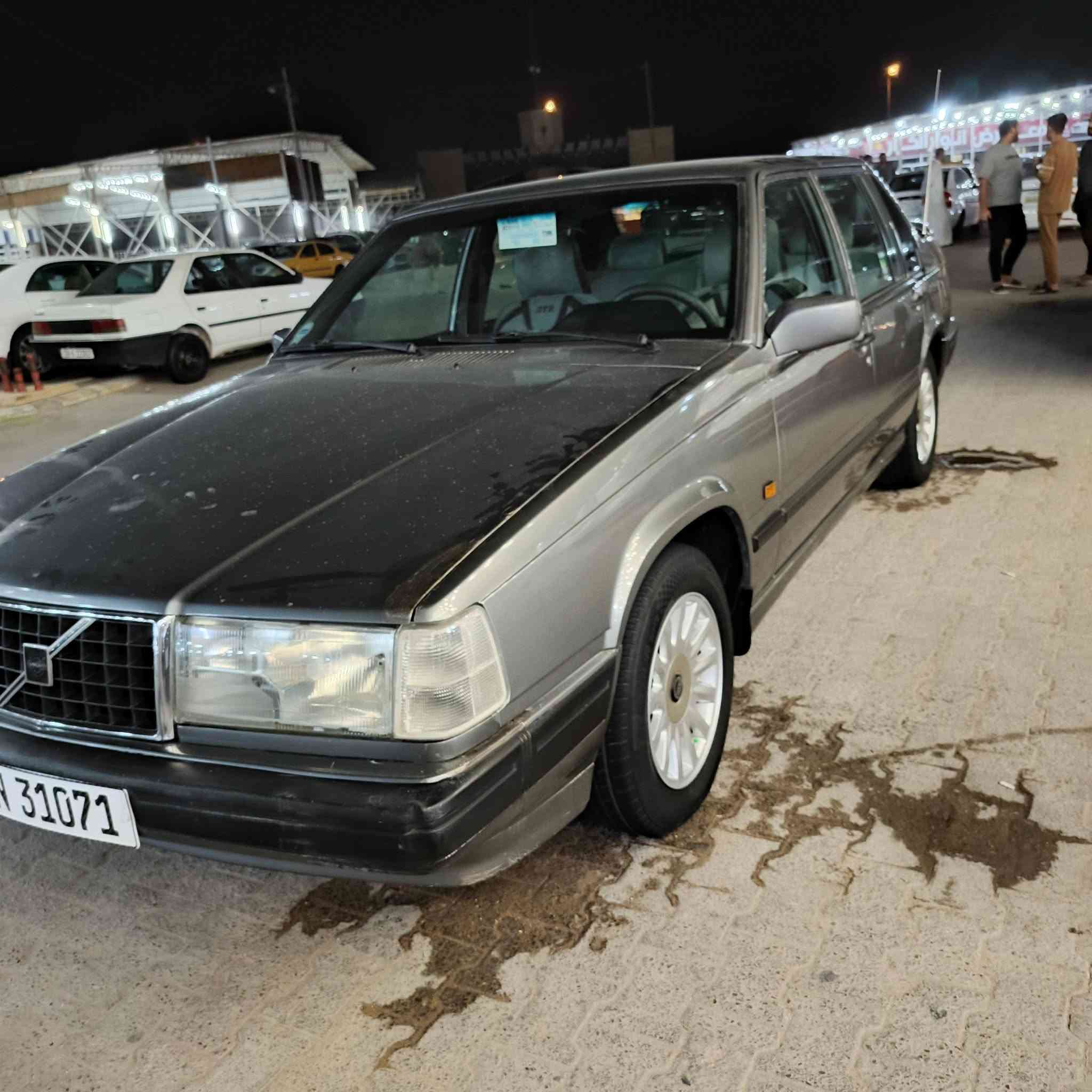 سلام عليكم..
فولفو 940 . مديل 91تعمير جديد كفاله من الضربه. صبغ للجماليه فقط مكينه بلاديه بخاخ كير جديد تبريد ثلج.ويل 98 بطاين 98.غرفه جلد جديده .دشبول جديد تخم تايرجديد  شباج مربع هورنات بلاد .جاهزه من كلشي .بغداد  انكليزي باسمي تحول ثاني يوم سنويه لل2030.سعر 68 .مكاني النجف الأشرف
للاستفسار على الرقم ***********

