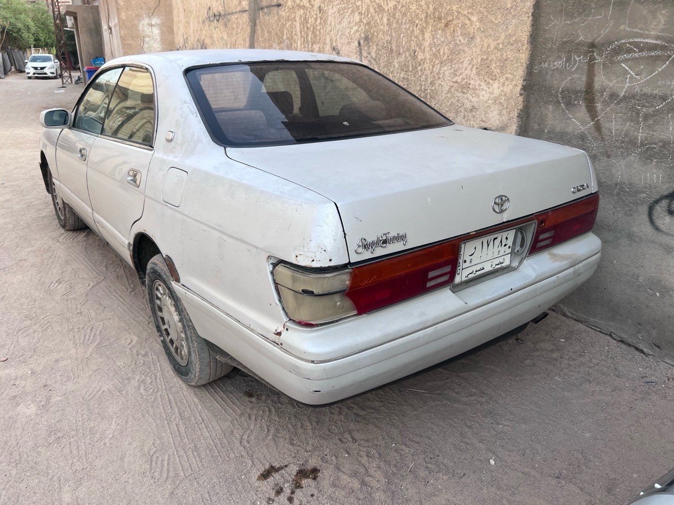 سياره بطه منفصل للبيع محرك 3000 ديلكو للبيع او مراوس سياره كيا جنبي عالي وانطي فرق مكينه كير مابيهن شي كهربائيات كلها شغاله تبريد ثلج حداديه اماميه جديده تواير اماميه جديده مكفوله من الكص ونقل جثه بيها شخوط قليله ودحجات بسيطه سعر 43 وبيها مجال مكان السياره بصره الزبير للتواصل  ***********
