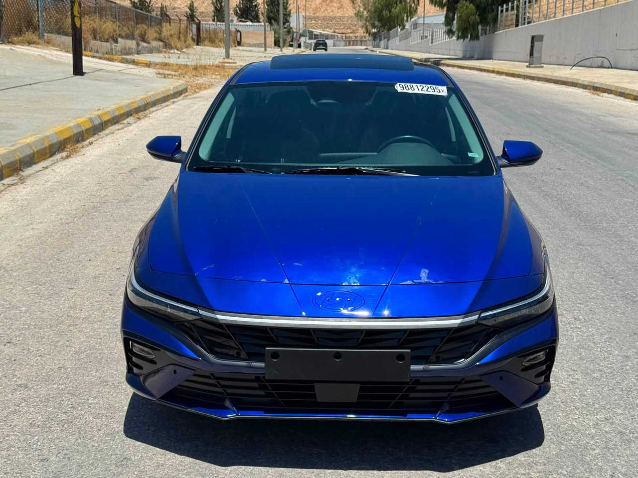 هونداي النترا  2024 السياره موجوده في بغداد للتواصل ***********

نص مكتوب في الصور:
- 98812295
- 98812295X