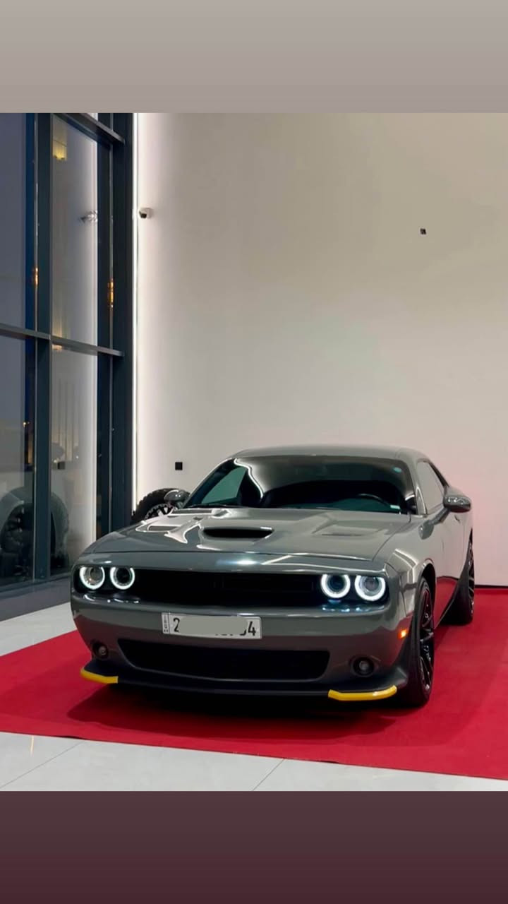 عربي / كوردى 

🦅 دوج تشارجر 2023 LAST CALL 🩶
لون سمتي مميز 🔥
SXT | ماشية 42,000 كم فقط

✨ المواصفات:
• شاشة + حساسات
• كشن كهربائي
• سماعات Alpine
• تشغيل عن بُعد + تحديد سرعة
• رقم وسنوية جديدة
• سيارة نظيفة جداً
• بدون حادث وبدون صبغ داخلي
• الإيربكات كلها سليمة وما طاگت
• محرك وگير كهربائي وكلشي على الشرط
• مسوي عليها تحديثات خارجية بشكل SRT

🚘 سيارة جاهزة، ما تحتاج أي شغل أو مصاريف.
📄 تقرير Copart موجود
🔑 السيارة باسمي وتحويل وكالة بشرط

📱 كورك / WhatsApp / Viber
***********

🚘 دۆج چارجر 2023 | SXT 🩶🦅

دۆج چارجر 2023 زۆر خاوێن و بێ کێشە، تەواو ئامادەیە بۆ فرۆشتن!

📌 زانیارییە گشتییەکان:
• مواسەفات: SXT
• ڕەنگ: چیمەنتۆیی (سمەتی) زۆر تایبەت 🩶
• تەنها 43,000 KM ڕۆیشتووە
• شاشە و حاسە
• کورسییە کارەباییەکان
• شەخال / Remote Start
• دیاریکردنی خێرایی
• سیستەمی دەنگی Alpine 🔊
• ژمارە و ساڵنامەی نوێ
• هیچ شەخت و نوقەیەکی نییە، سەیارەکە زۆر خاوێنە ✨

🔧 دۆخی سەیارە:
• تەنها دوو پارچە کاری لەسەر کراوە: چەمەلەغ و بۆنید، هەروەها کەمێک کاری جەمەڵەغی دواوە
• بۆنیدەکە گۆڕدراوە بۆ شێوەی جوانکاری SRT 🔥
• بێ دەواخلی ناوخۆ
• بێ حادیسەی قورس
• ڕاپۆرتی Copart لەگەڵدایە بۆ دڵنیایی
• هەموو Airbag ـەکان ساغن  ✅
• گێڕ، مەکینە و سیستەمی کارەبایی سەدی سەد لەسەر مەرج

📝 مامەڵە و تەحویل:
• سەیارەکە بە ناوی خۆمە
• تەحویل و وەکالە بە شەرت
• هیچ خەرجییەکی پێویست نییە
• ژمارە و ساڵنامە نوێیە و سەیارەکە تەواو ئاماده يه  🦅

📞 ***********
Korek | WhatsApp | Viber أربيل, العراق
