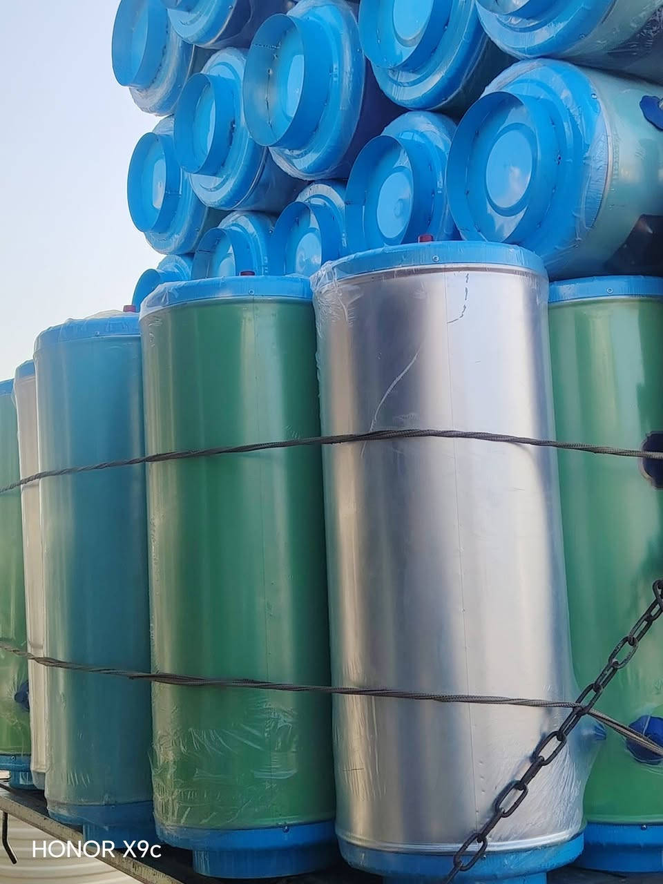 سخانات • قمة الطحّانة • مجمع أبو سلام