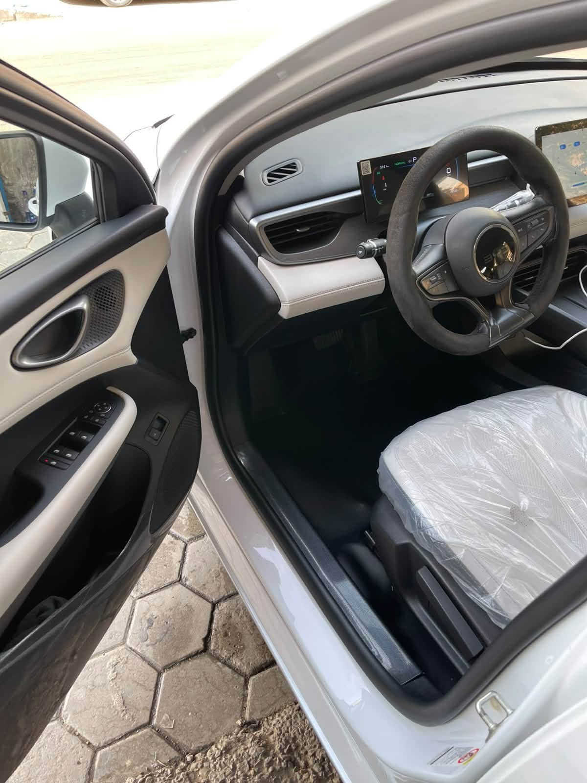 🚘 للبيع BYD SEAL 5
✨ سيارة جاهزة من كل النواحي وبحالة ممتازة

🔹 بسمي — تحويل مباشر
🔹 داخل أبيض
🔹 بصمة + كارت
🔹 شاشة محدثة ومنزّل عليها جميع البرامج
🔹 أرضية السيارة مغلفة
🔹 الأبواب مغلفة حراري
🔹 شاحن أصلي
🔹 أرضيات أصلية
🔹 سونار موجود
🔹 كفالة عامة من الصبغ
🔹 بيها بارد
🔹 سيارة مرتبة وجاهزة للاستخدام

💰 السعر جداً مناسب

📍 المكان: بغداد – الجادرية

📞 للاستفسار والتواصل:
***********
***********

☎️ اتصل وبخدمتك، والجاد بالشراء أهلاً وسهلاً 🌹
