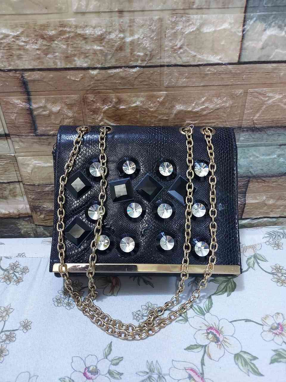 نسائية • جديدة • جملة ومفرد