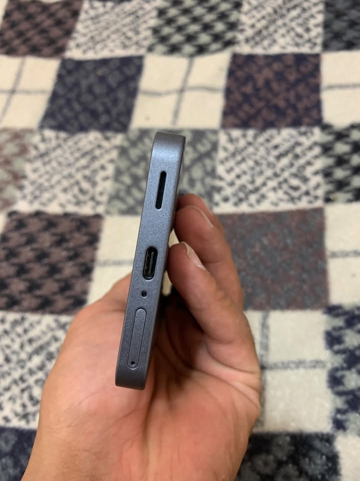 جهاز S25
باب ثاني 
ذاكره ٥١٢ 
سعر ٧٠ بيه مجال 
مكاني نجف كوفه 
علق واني ادخلك 
***********مابيه وتساب
