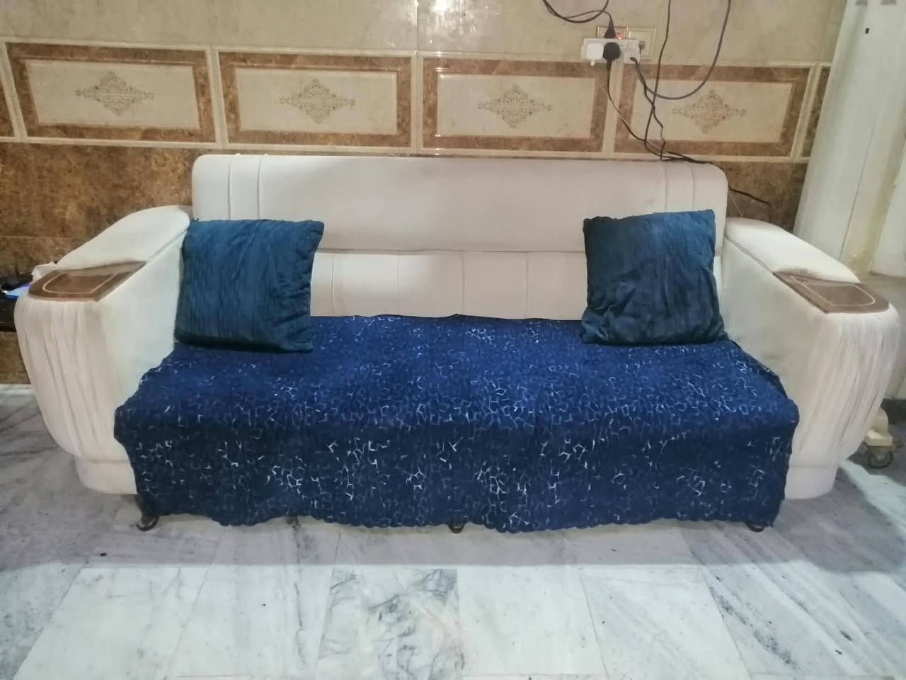 تخم سعره 200وبي مجال
***********
