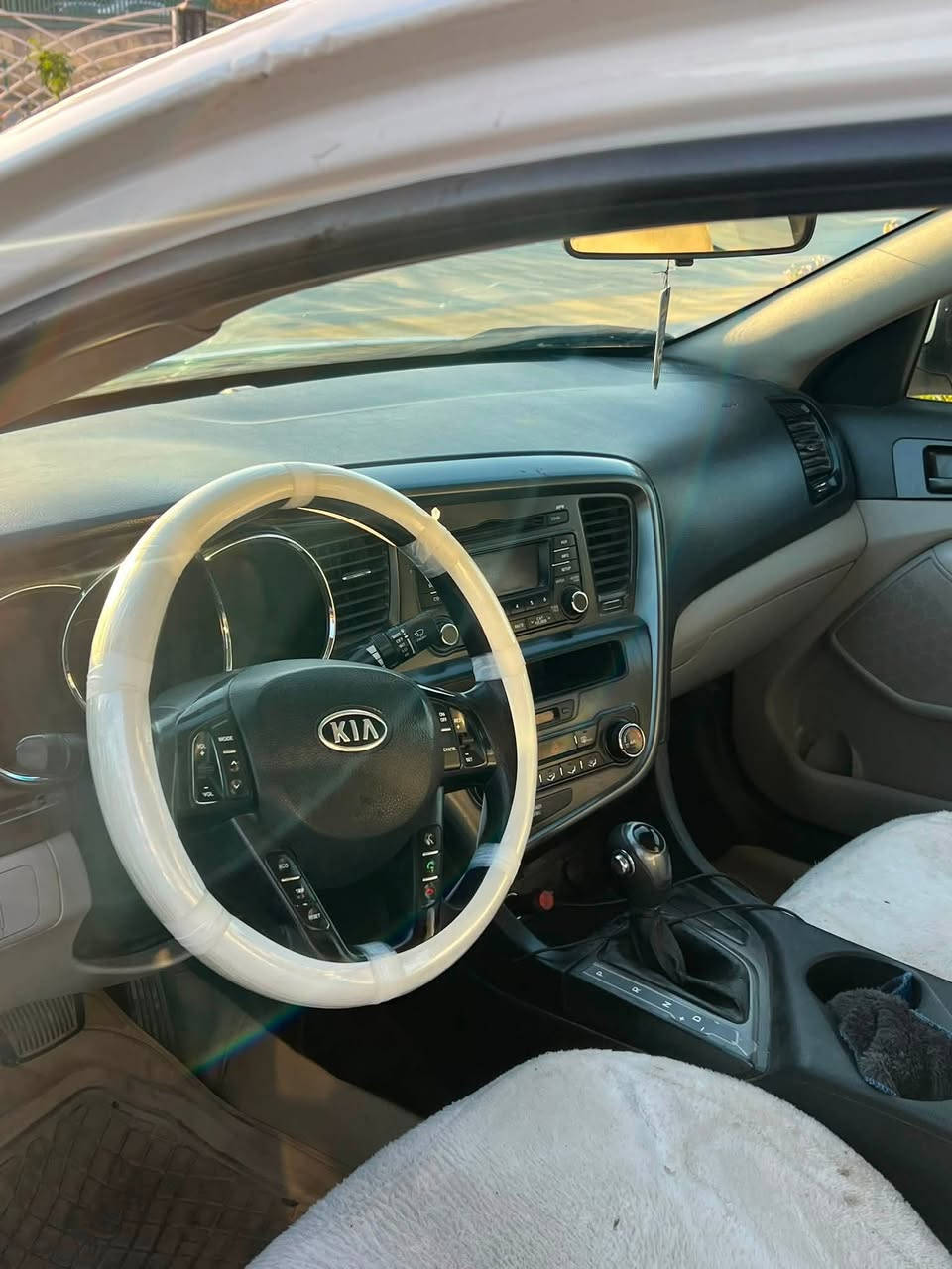 كيا أوبتيما (KIA Optima) - وارد أمريكي 🚗
✨ الموديل: 2013
✨ اللون: أبيض
✨ المحرك: 2400cc (محرك جديد حاوية)
✨ الكير والمحرك: كفالة عامة (بشرط الفحص والجاهزية)
✨ الضرر: خلفي (جاملغ وباب)، وبجم كبس
✨ الرقم: ديالى (تحويل مباشر)
💰 السعر: 100 ورقة (دفتر) وبيهه مجال للطيبين للجادين.
📍 المكان: ديالى
📞 للتواصل والاستفسار: [‭***********‬]
