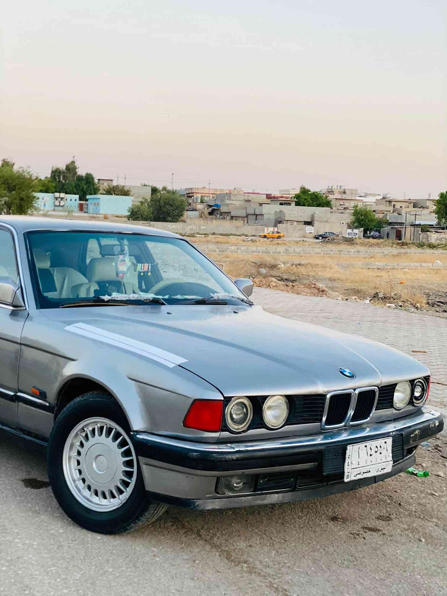 سلام عليكم سياره للبيع بي ام موديل ٩١حجم ٧٣٥رقم نينوئ شرط تحويل وكاله سنويه عضم عاج مشروع وطني   محرك كير شرط وضع شركه مصبوغه جماله شرط بدون ضربه بدون معجون سعر ٥٥وبيها مجال حك جيه  مكان كركوك رقم موبايل ***********
