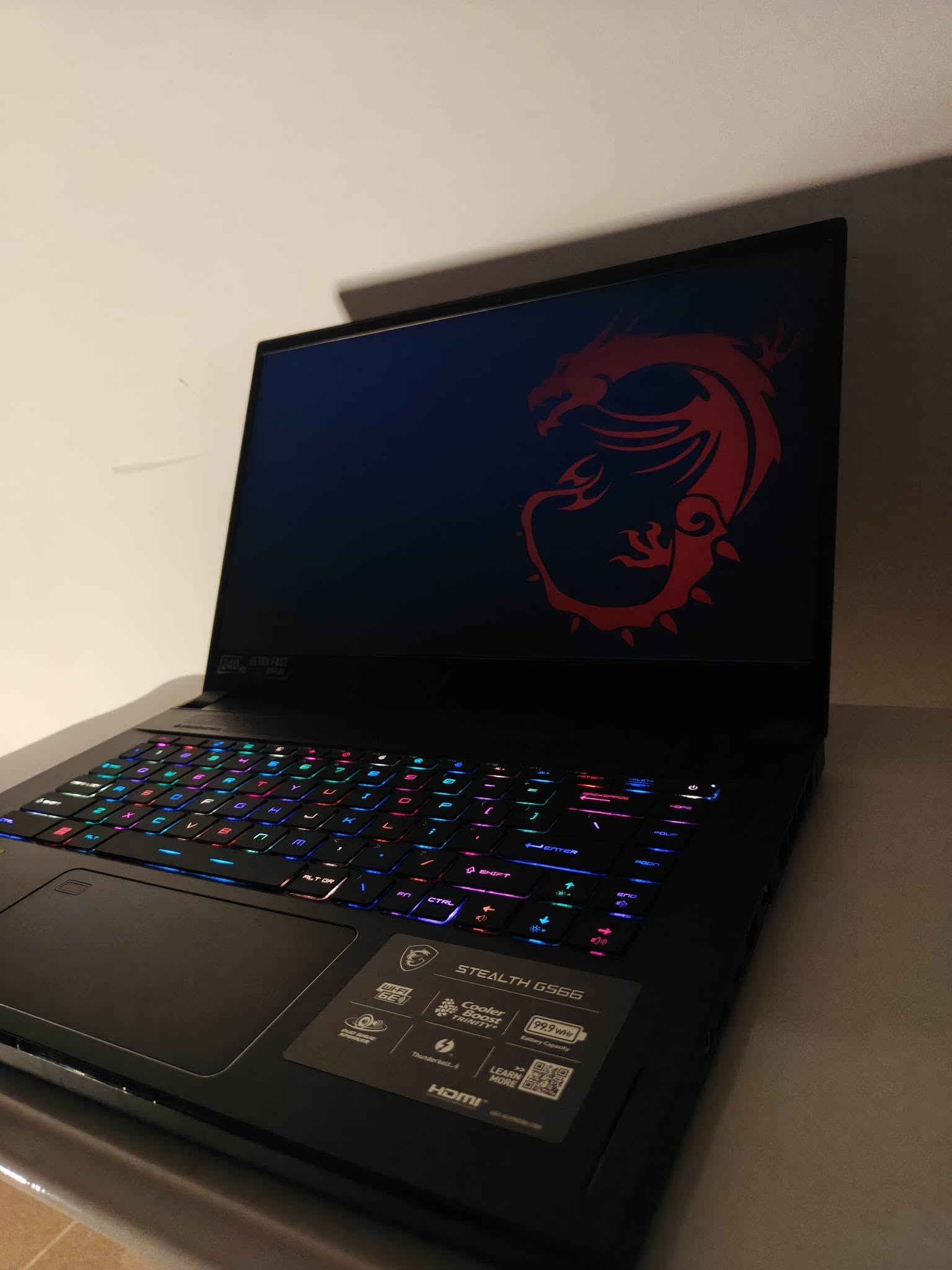 🔥 MSI Stealth GS66 – وحوش الأداء، الألعاب، والتصميم الاحترافي! 🔥
💻 المواصفات التقنية:

​🧠 المعالج (CPU): Intel® Core™ i7-12700H (الجيل الثاني عشر، 14 نواة، سرعة تصل إلى 4.70 GHz لأداء خارق)

​🎮 كرت الشاشة (GPU): NVIDIA® GeForce RTX™ 3070 Ti (بسعة 8GB GDDR6، أداء جبار للألعاب الثقيلة وبرامج المونتاج)

​⚡ الرام (RAM): 16GB DDR5 (سرعة فائقة جداً لتعدد المهام بسلاسة تامة)

​💾 التخزين (Storage): 512GB NVMe PCIe SSD (سرعة فائقة في الإقلاع ونقل الملفات)

​🖥️ الشاشة (Display): 15.6 بوصة FHD (1920 × 1080) IPS-Level بتردد خيالي 240Hz (سلاسة مطلقة وحركة فائقة النعومة في الألعاب) 

​⌨️ الكيبورد: Per-Key RGB Gaming Keyboard من SteelSeries (إضاءة مخصصة لكل مفتاح)

​🛠️ التصميم الهيكل: هيكل معدني أنيق ومتين من الألومنيوم الخفيف

​✨ حالة الجهاز: جهاز بحالة الزيروو نظيف جداً وبحالة ممتازة (بەکارهاتووی خاوێن و بێ کێشە) مناسب للألعاب القوية والمونتاج والهندسة.

​📞 للتواصل (واتساب أو اتصال): ***********

📍 العنوان: كركوك – بنجا علي (کەرکوک – پەنجا عەلی)

🏢 شركة خوبيب للابتوبات (Laptop Khubaib
