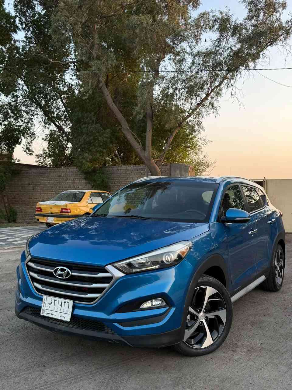 السلام عليكم توسان 2018 امريكي رقم بغداد تحويل مباشر السعر ( 117$) مكانها بغداد زيونه *********** سياره فول مواصفات عده البنوراما / شاشه جبيره / كشنات كهرباء / بصمه تشغيل + بصمه ابواب / حساسات / اشاير بلمري / ويلكب كروم سياره بدون نقص جاهزه تبريد ثلج صدر جديد 
سياره بيها صبغ جاملغين وبنيد فقط باقي مكفول الشراي يتصل
