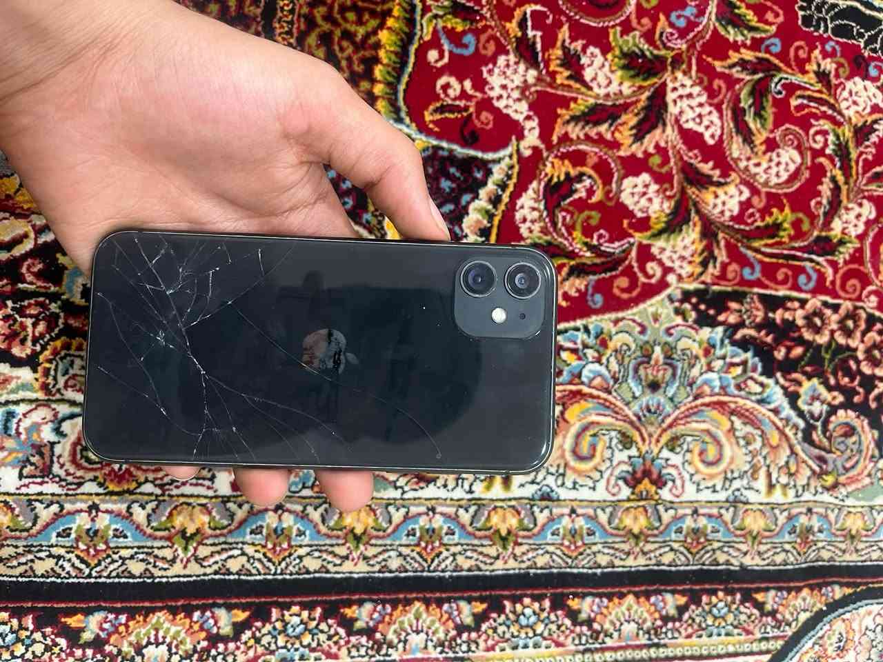 من رخصه الادمن

ايفون ١١ عادي مبدل شاشه وبطاريه ابيع هلموجود ذاكره١٢٨ كامره ١فقط بيها رجفه جهاز بطاريه١٠٠ البيع السعر ١٤٥ والما عنده ياخذه بلاش كدامكم شباب استفسار ***********
