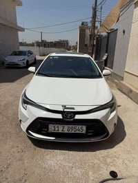 تويوتا كورولا 2025 هايبرد رقم بغداد تحويل ثاني يوم  فول مواصفات  فتحت ...